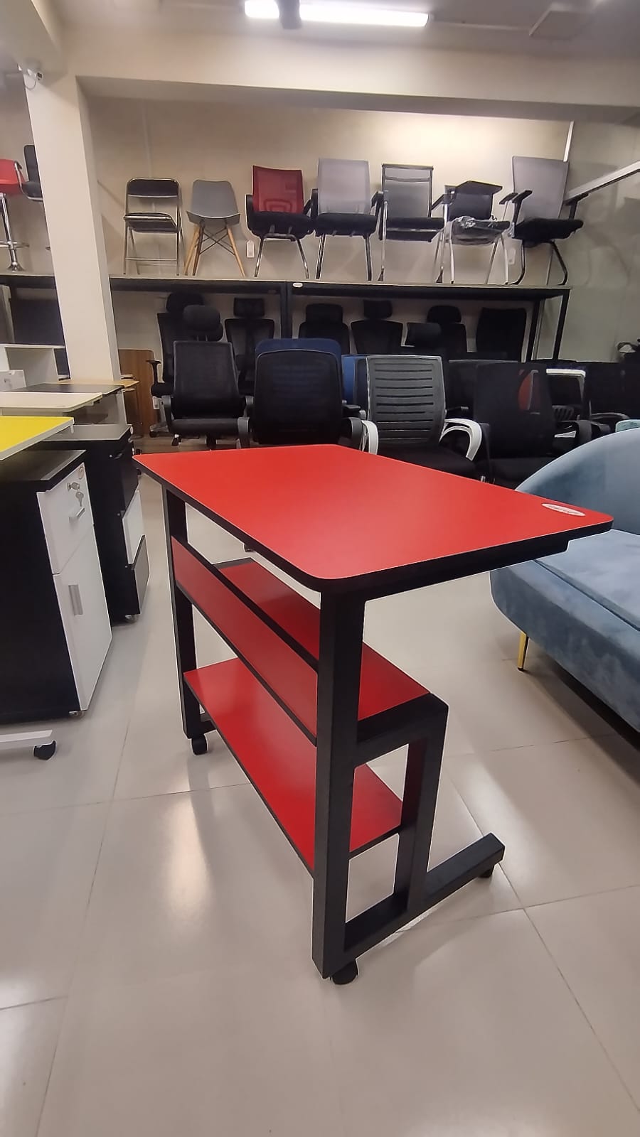 মুভেবল তিন লেয়ার বিশিষ্ট ল্যাপটপ, ডেক্সটপ এবং রিডিং টেবিল